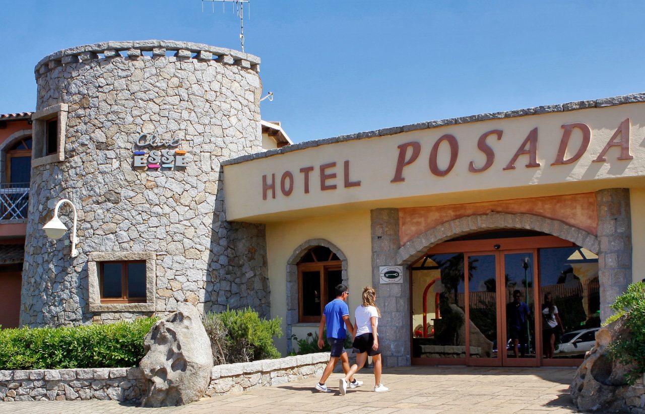 club esse posada palau