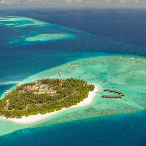 Le Maldive: Fihalhohi Island Resort**** – tariffe fino al 31 ottobre 2024