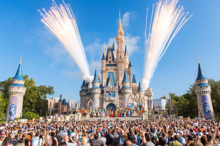 Florida – Orlando – Walt DisneyWorld – Disney’s Pop Century Resort*** – Giugno, Luglio, Agosto 2026