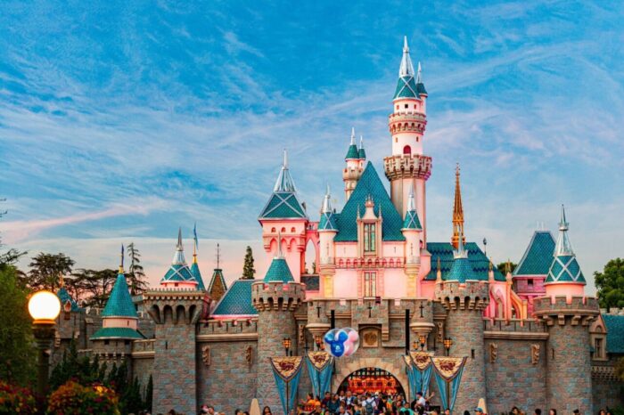 Florida – Orlando – Walt DisneyWorld – Disney’s Pop Century Resort*** – Giugno, Luglio, Agosto 2026